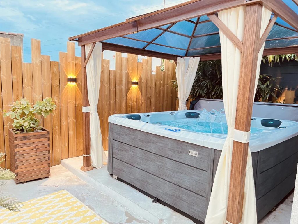 Secret Désir : meublé de tourisme 5 étoiles avec jacuzzi près de Toulouse